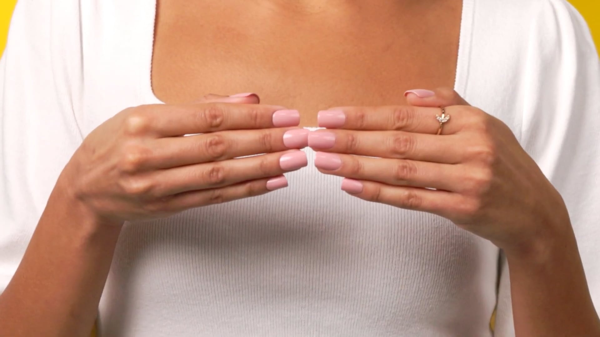 How to Apply - KISS Glue On Nails