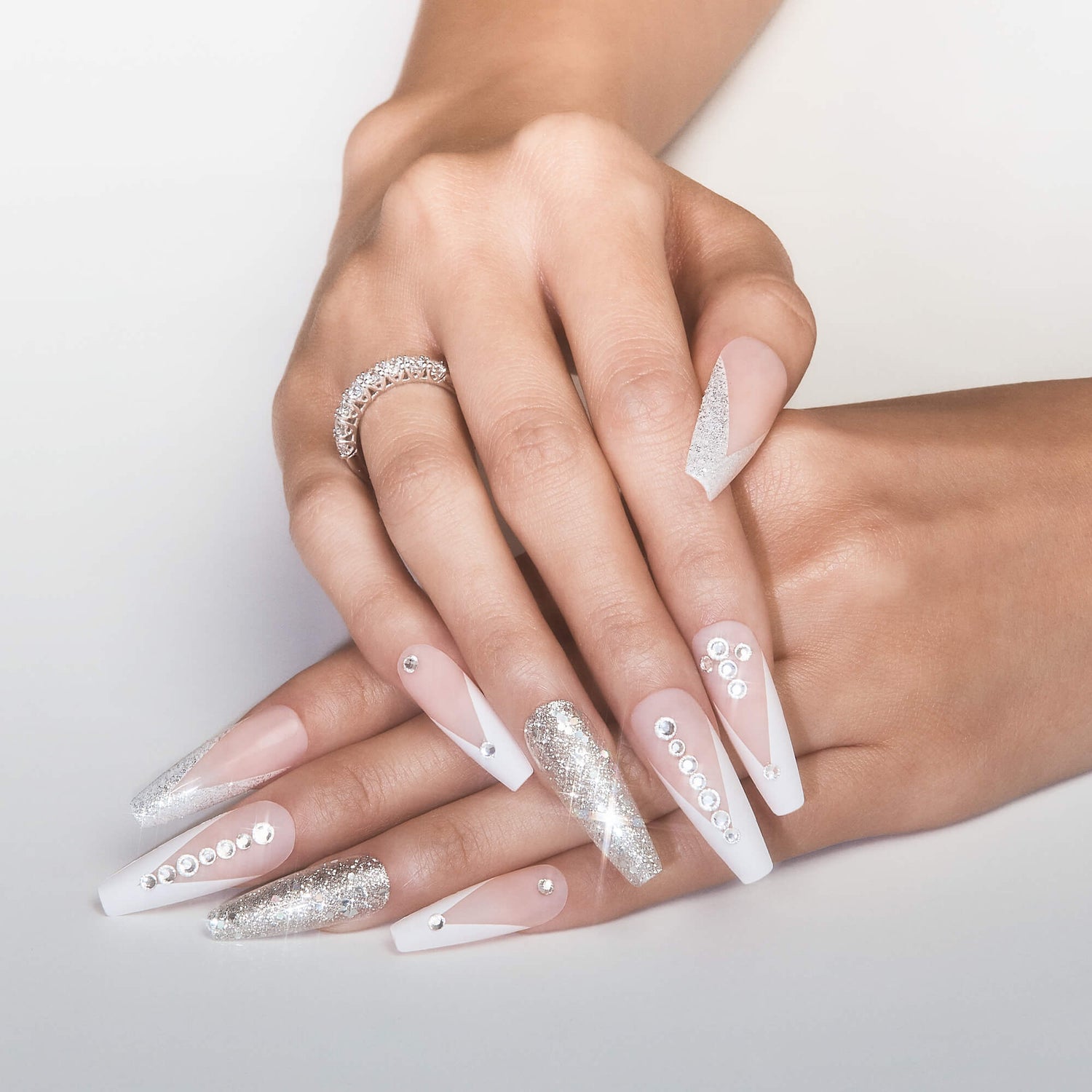 KISS Premium Classy Nails - Sophisticated